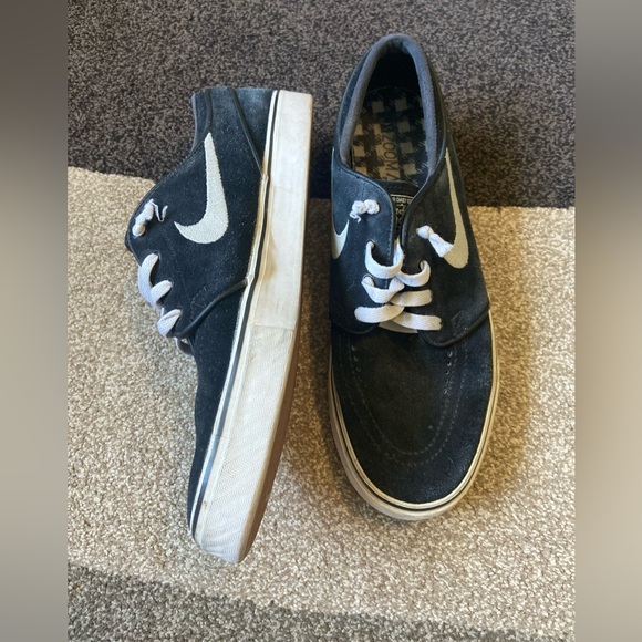Nike Zoom Air Stefan Janoski Black Suede Skateboarding Sneakers Men's Size 9.5 - Picture 1 of 8